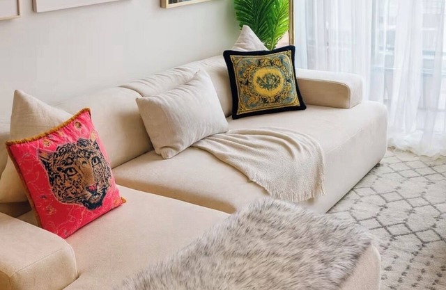2-bedroom Luxury apartment in Cambridge with balcony Garage parking