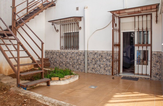 2 bedroom nice home in Alcalá del Río