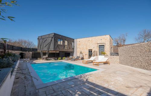 2 Bedroom Nice Home In Biorine