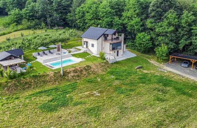 2 bedroom nice home in Radoisce