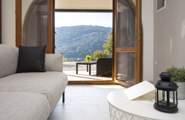 2 Bedroom Sea Side Apartment 211