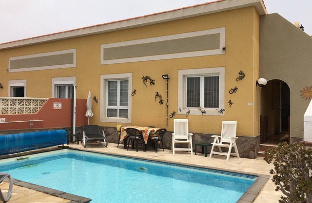 2 Bedroom Villa in Good Location in Caleta De Fuste, Fuerteventura