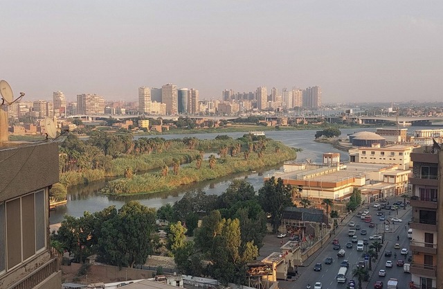 2 Bedrooms apartment with a view on the river Nile