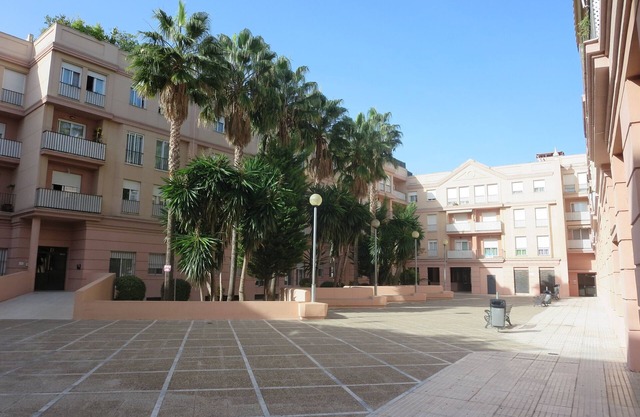 2 BEDROOMS, 2 BATHROOMS, SLEEPS FOR 4