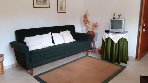 2-Beds Sleeps 4 10 min drive to Central Coimbra
