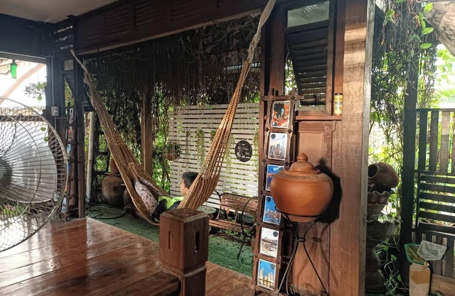 2 BRs house near Lamsali MRT, BaanChaySala