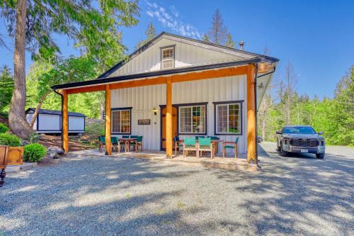 2-Cabin Ranch Retreat Near Lake Trails Sleeps 15