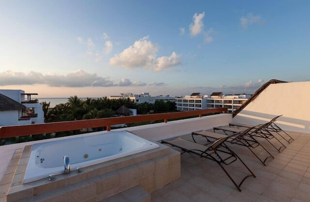2-Floor Penthouse Unit with Wonderful Ocean Views