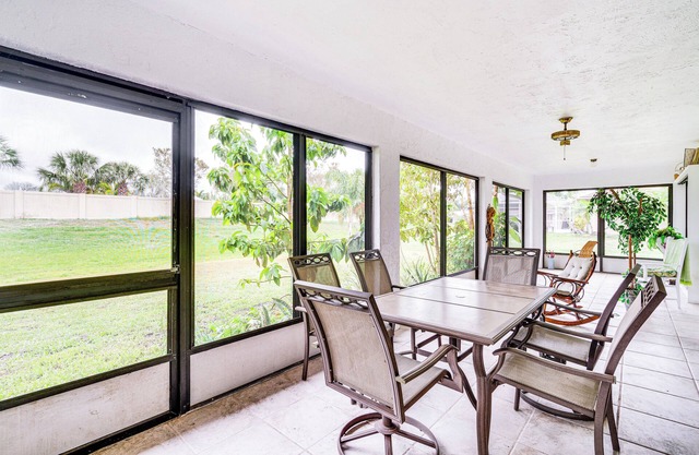 < 2 Mi to Peace River: Home w/Spacious Yard!