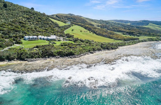 2 Whitecrest Resort - Pool & Amazing Ocean Views