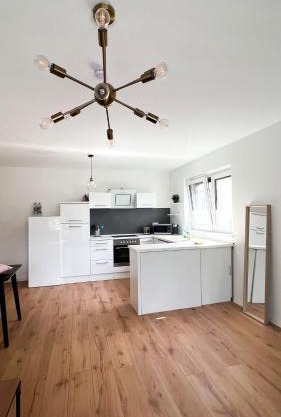 2 ZKB Apartment in Mannheim Küche - Parken - Großer TV