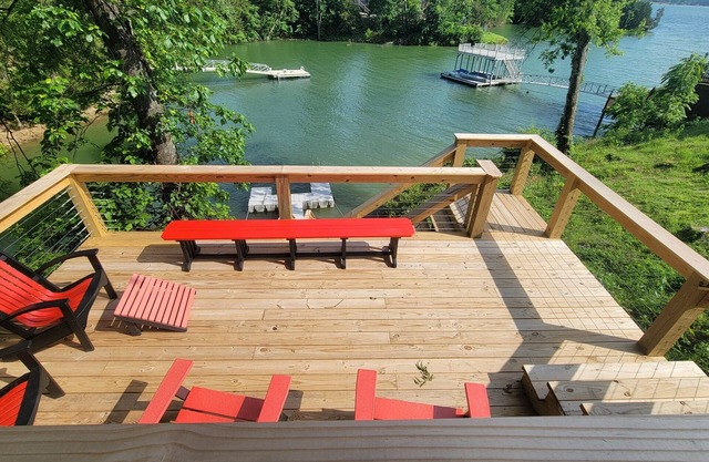 20% Off in 2025 Dock, Pavilion, Hot Tub, Kayaks, Lakefront- Blue Heron Landing