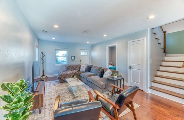 2014 S Langley · NewBuild*KingBed*PrvBackyard*Park4*10mins->DC