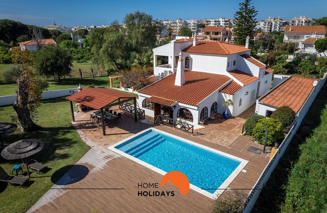 #213 Vila Roja Pé by Home Holidays