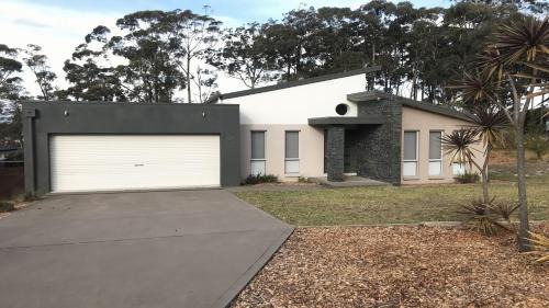 24 Kangaroo Run Tura Beach