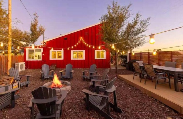 25 Min to Grand Canyon | Fire Pit & Games