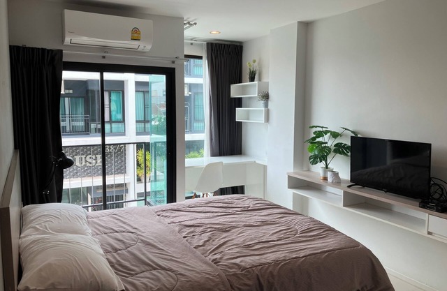 250 meters to BTS Bang Chack