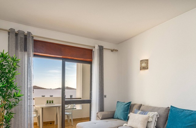 #252 Bartolomeu Dias 7 by Home Holidays