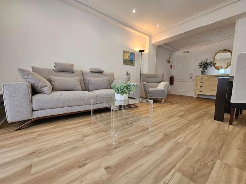 25A05 Apto moderno y céntrico