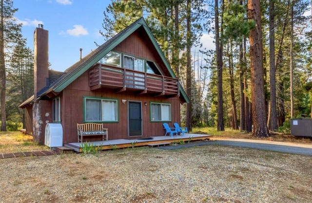 2782B River Front Chalet, quiet locationm fall discounts in place