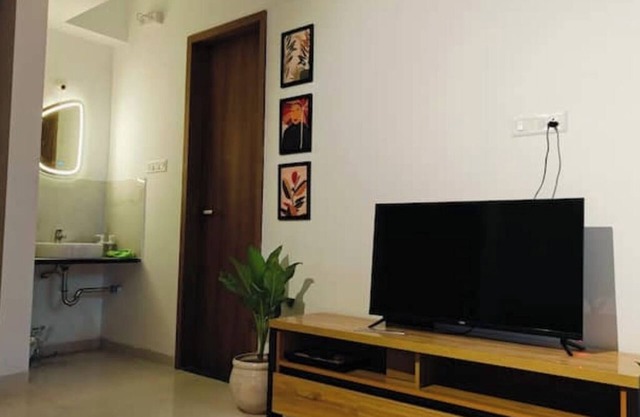 2bhk Suite at Balewadi Hi St