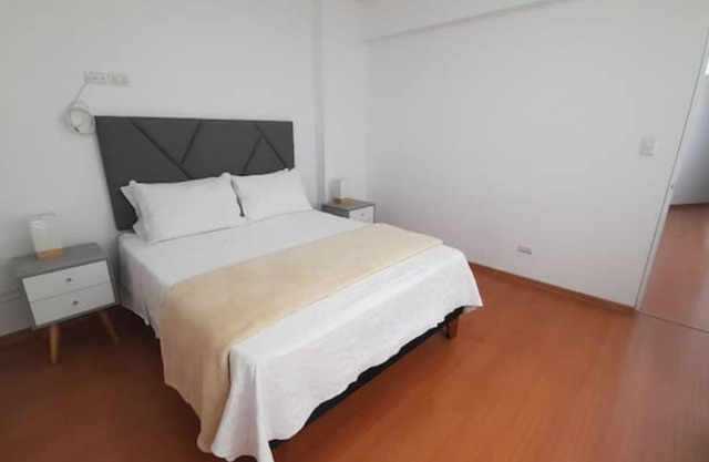 2BR/3BA/1GA/BALC View Av. San Borja Norte Cdra.8