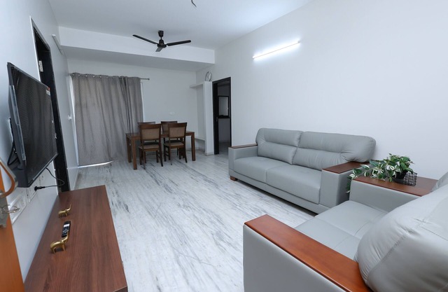 2BR Apartment in chennai/WIFI/Downtown/Family friendly