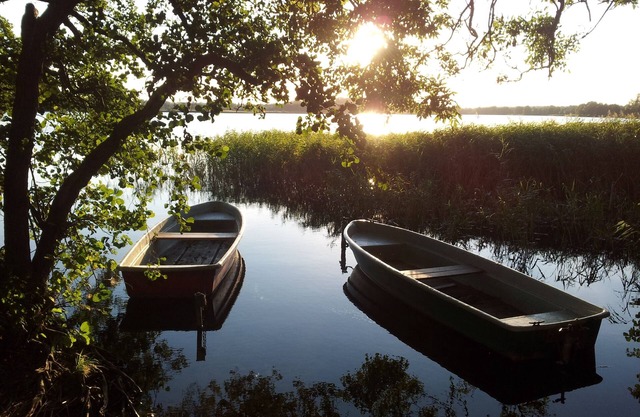 2P vacation home at the bathing lake with fishing boat near Schwerin - Mecklenburgerin