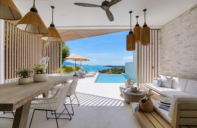 3 Bed/4 Bath BEACHSIDE VILLA with SEA and SUNSET VIEWS, 150 meters walk to BEACH