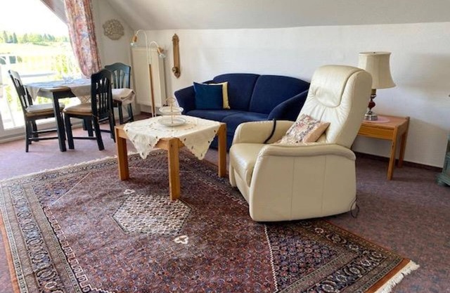 3-bed apartment shower/WC, balcony - Ferienwohnungen Berres