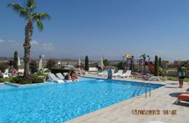 3 bed duplex with private pool close to everything