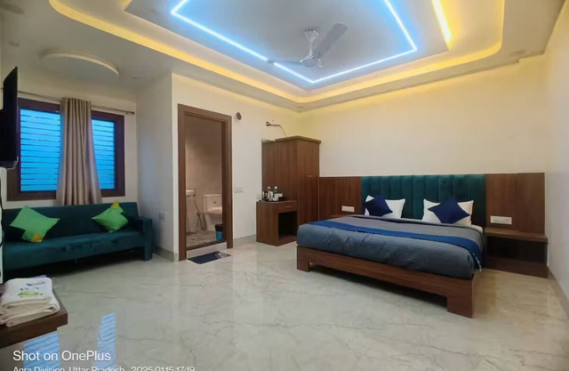 3 Bed Rooms Stay for 9 Guest