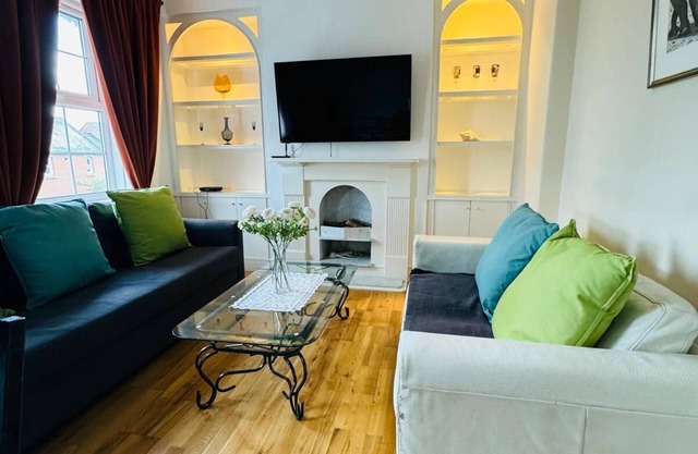 3 bed West Norwood apartment