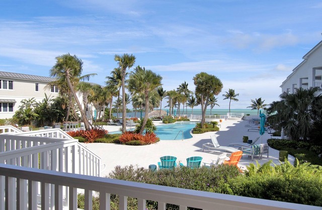 3 bedroom, 3.5 bath luxurious condo 402 at Maison in Islamorada