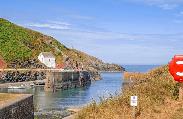 3 bedroom accommodation in Whitesands, near St Davids