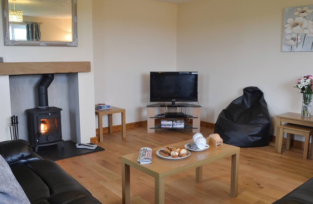 3 bedroom accommodation in Llandyfrydog, near Amlwch