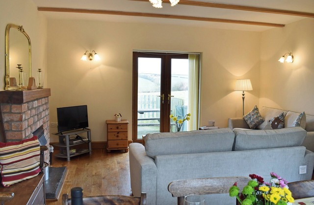3 bedroom accommodation in Llanon, near Aberaeron