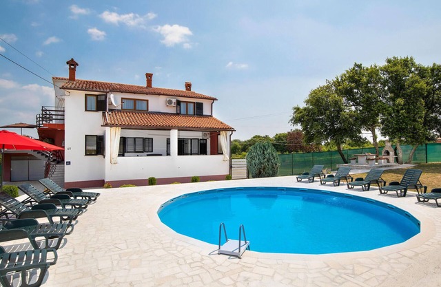 3 bedroom amazing apartment in Barban