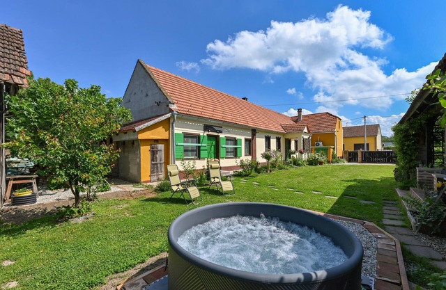 3 bedroom amazing home in Hlebine