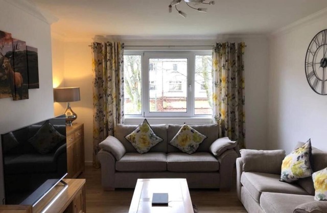 3 Bedroom Apartment sleeps 5 in Fort William, outdoor capital of the UK.