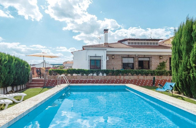 3 bedroom awesome home in Hornachuelos