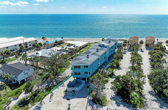 3 Bedroom-Beachfront Condo with Most Amazing Sunset Views of the Gulf