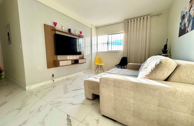 3 bedroom apartment or 2 bedrooms with office in Setor Bueno near Videira church