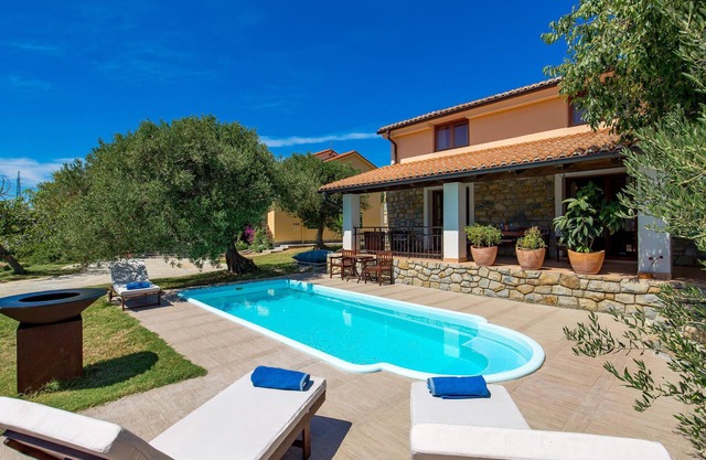 3 bedroom cozy home in Palit