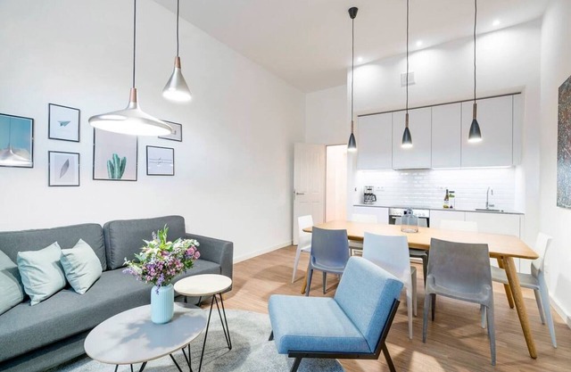 3-Bedroom Apartment (90sqm) with a Terrace & Garden(2)