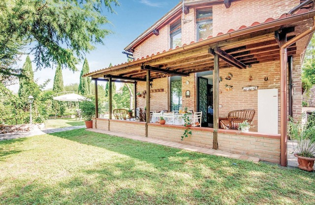 3 bedroom gorgeous home in Sovicille SI