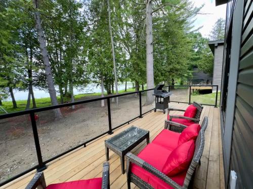3-bedroom Lakefront Villa #6