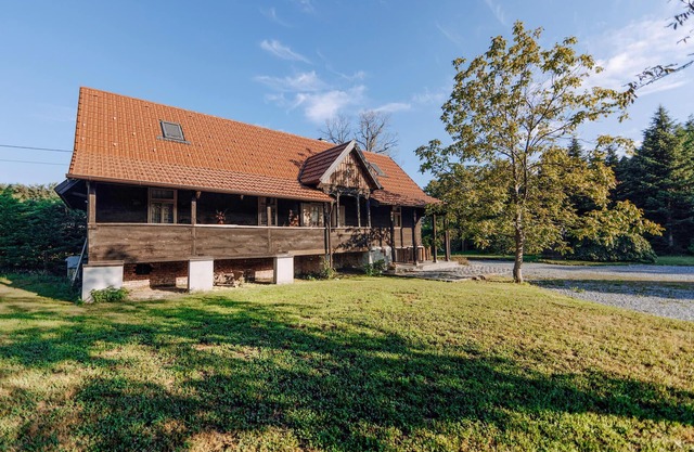 3 bedroom nice home in Derezani