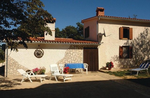 3 bedroom pet friendly home in Barban