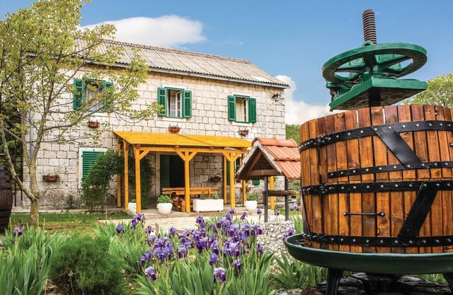 3 bedroom stunning home in Lecevica